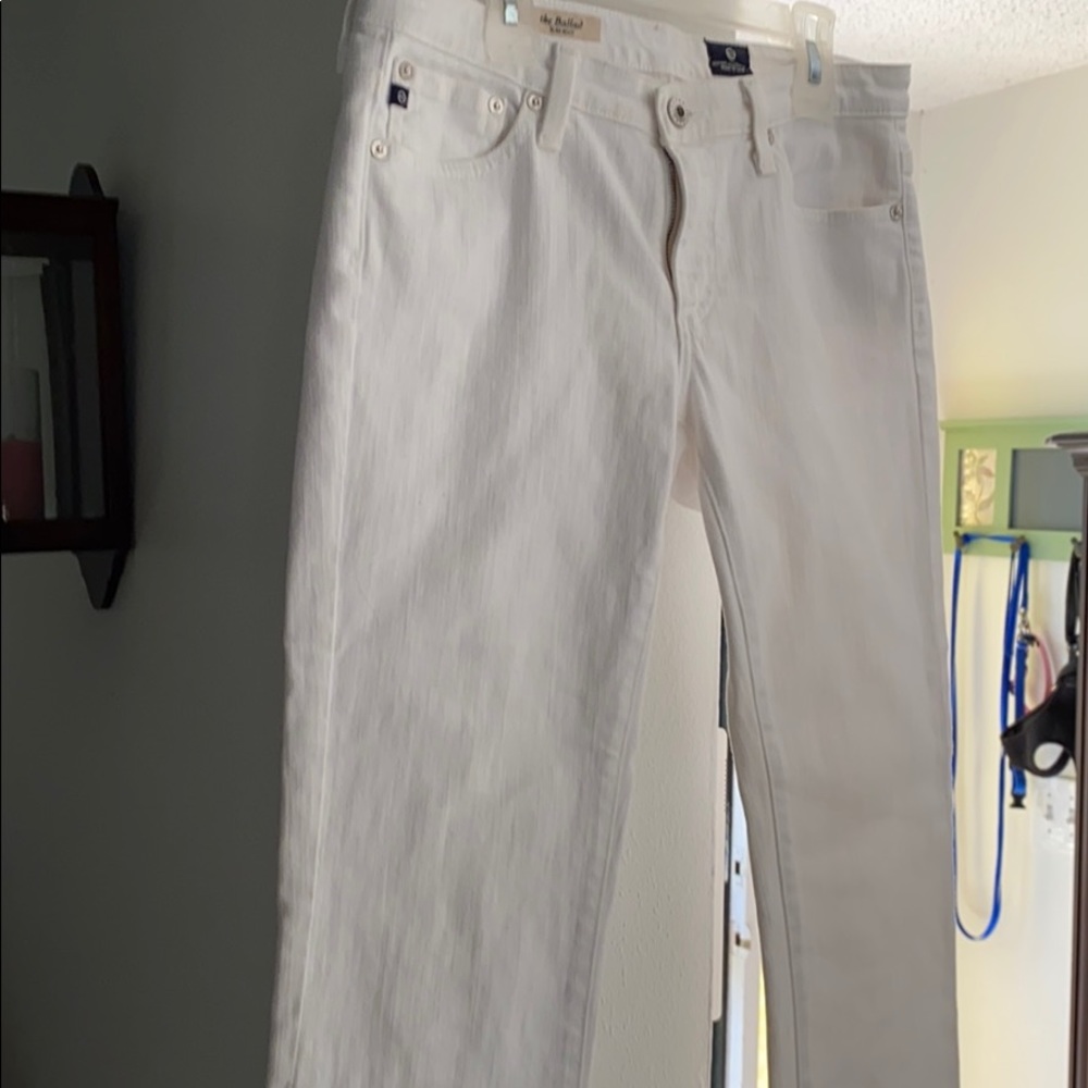 Ladies white 2 way stretch jeans